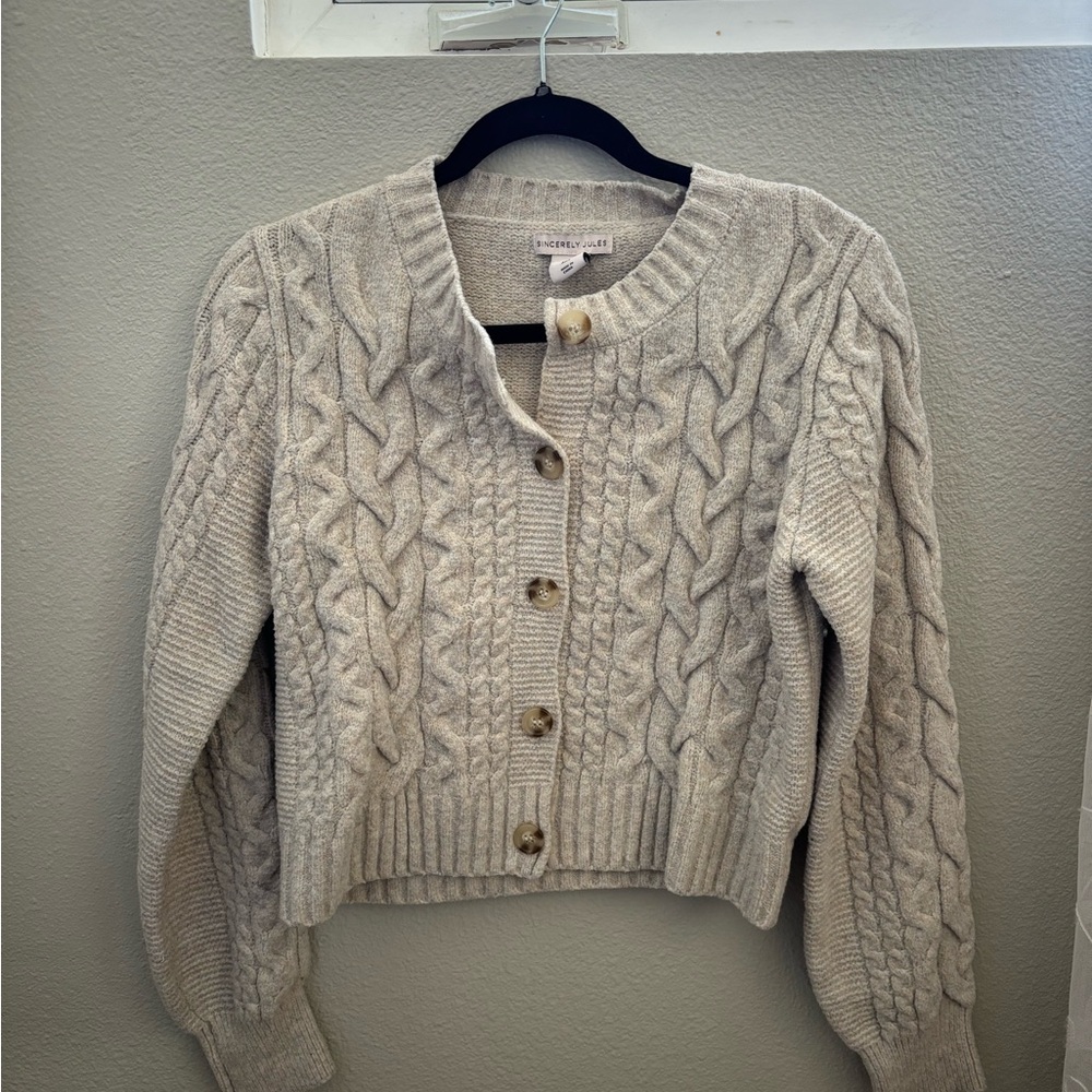Women’s Cardigan